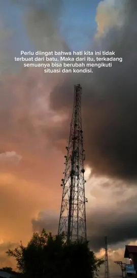 Terkadang sifat manusia yang begitu keras, tidak sebanding dengan sisi kelembutan dalam hatinya✨ #snap #story #fyp #fypシ