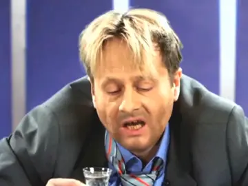 Новости для пьяных) #прикол #ржака #комедия #умора #6кадров #пятница 
