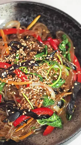 Sini pada absen yang pasti beli Japchae di Restoran Korea ! 😛 #kulinertiktok #kulinerkorea #resepjapchae #resepmasakankorea 