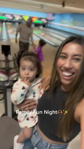 The girls had the best time and they got to snack on some mozzarella sticks 🙌🏽👏🏽 #family #FamilyFun #familyfuntime #familyfunnight #fridayvibes 