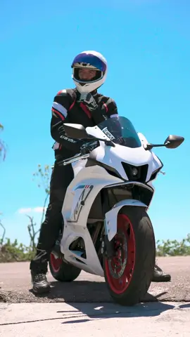 GRWM to sit in traffic in 97 degree FL heat. 🫠  #motorcycle #motorcyclesoftiktok #biketok #fyp 