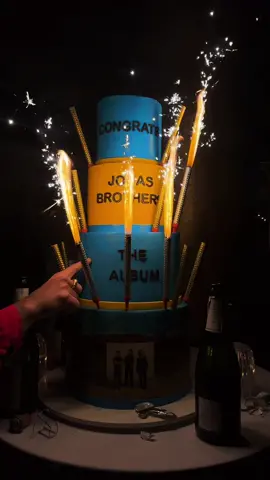 🎉🎉🎉 #THEALBUM 