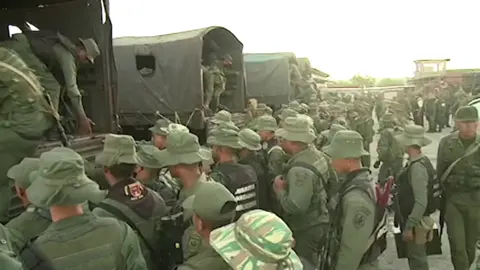 #13may //En el marco de la Operación “AUTANA 2023”, nuestra #fanb se mantiene desplegada en resguardo de la frontera venezolana, garantizando la paz y soberania de nuestro territorio. ¡Venezuela, Patria Libre y Segura! #respetoalasoberanía  #operaciónautana  @nicolasmaduro  @padrinovladimir  @dhernandezlarez  @gral_denny_ferrer @dcabellor @ceofanb  @ejercito_bolivariano @armadabolivariana @aviacionmilitarbolivariana @gnbolivariana @miliciafanb @prensa.fanb @emcofanb.sa @radiotiunafm @begocandanga @ipsfaespatria  @banfanb  @emasproforn  @mppd_ochina  @fondoefa  @sedesproforn  @ocamar_mppd  @construfanb.ca @digesfanb  @digesalud  @serviciosmppdve 