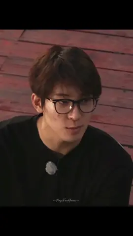 Replying to @daegalsauntie gwapong nakasalamin sa kabilang table #pov #wonwoo #jeonwonwoo #wonwooseventeen #seventeen #seventeen17_official #svt #kpop #kpopfyp #kpopedit #kpoppov #fyp #foryoupage 