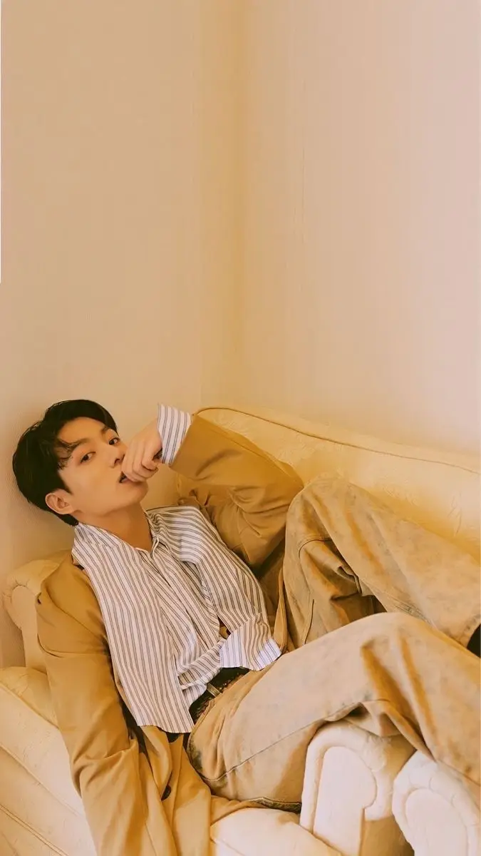 jungkook wallpaper hd, ada yg mau req next wallpapaer siapa? #BTS #btsofficialbighit #btsarmy #btsforever #btsofficial #btsarmyforever #btsbighit #jeonjungkook #Bangtan #jungkookie #BangtanBoys #jungkookaivoice #borahae #wallpaperjungkook 