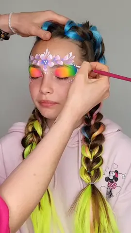 the colours of Spring 🌸 #grerasmartie #fyp #viral #facepaint #facepainting #festivalmakeup #bublebraids #festivalhair #facepainter #facepaintingtutorial 
