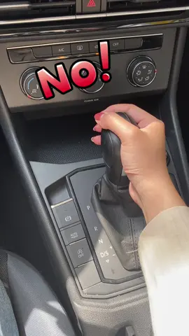 89% of people don't know the correct way to put the automatic car into gear！#automative #cartok #car #driving #manual #drivingskills #drivingtips #drivingschool