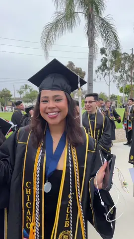 graduation day!! ❤️🎓 #graduation #csulb #csulbgrad #besties #girlsday 