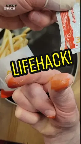 A Packet Full Of Possibilities! 🤯 #LifeHack #lifehacks #foodhacks #foodhack #hack #hacks #ketchup #fastfoodhacks #mcdonalds #fyp #trendingtiktokviral 