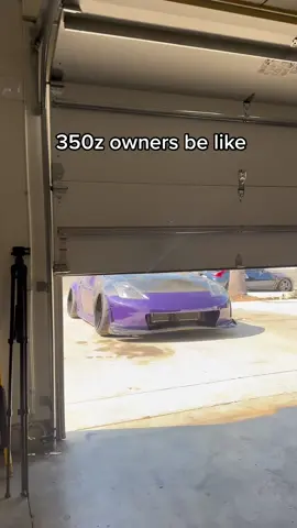 350z owners after not checking their oil for a week 😂 #carenthusiast #nissan350z #350z #pennzoil #carsoftiktok #jdmcarsoftiktok 