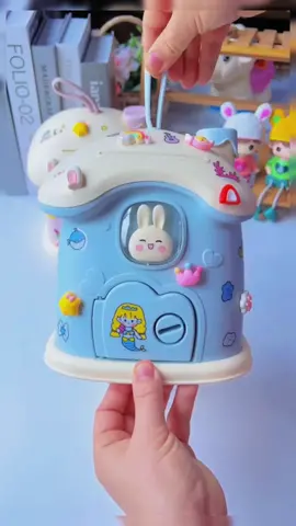 What a cute little house piggy bank.let the baby develop a good habit of financial savings from an early age,quickly put a red envelope into the child #fyp #goodthing #toy #baby 