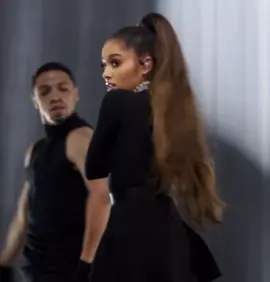 let’s not forget this‼️ be alright💋🖤 #arianagrande #dangerouswomantour #dwtour #dangerouswoman #bealright #foryoupage #foryou #fyp