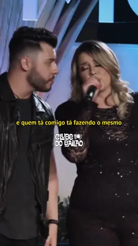🎶 Na hora da cama o corpo não aceita a pele não esquenta nem beijar a gente beija … 🎙Murilo Huff com Marília Mendonça  _ Siga @clubedobailao  _ #clubedobailao #murilohuff #mariliamendonca #engano #sofrencia 