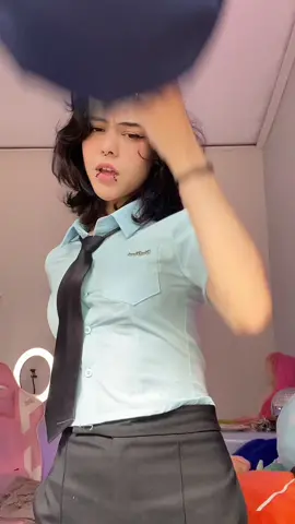 O fio no teto ✨