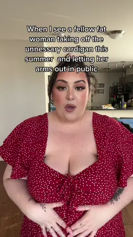 So proud of you ☺️🎉🩷 . . #plussize #fatliberation  #fatacceptancemovement #fatacceptance #plussizeconfidence #bodylove #fatpostive #bodypositivity #selflove #loveyourself #effyourbeautystandards #curvy #plussizefashion #plussizebeauty #Igbt #wlw 