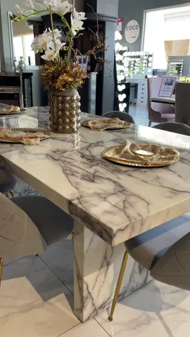 This marble table is so so so beautiful😍😍 It’s available for financing as well🙌 Come on by and see this for yourself right here at Quality Furniture❤️❤️ #bakersfield #california #qualityfurniture #furniture #instock #beautifulhomes #luxurylifestyle #homedecor #lovelyhomes #qualitycouches #homefurniture 
