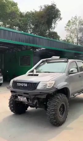 Diésel power🚀🔥 Toyota hilux . . #toyota #hilux #toyotahilux #overland #4x4 #4wd #mud #mudtires #camping #vzla #axle #venezuela  #turismo #aventura #pickup #truck #trd #pickuptruck #travel #explore4x4 #maxxistires #coilovers #axle #arb #diesel #dieselpower #challenge #challenge4x4 #custom