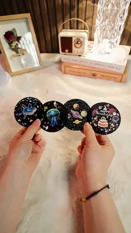 What better gift for my girl friend than this#galaxyprojector #starprojectornightlight #bedroomdesign #roommakeover #valentinedaysgift #giftideas #starrynight 