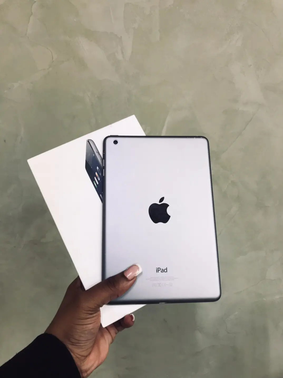 iPad Mini 🔥🔥 16GB 🥰🥰 Space Gray 🤍 #appleberrycarecentre #beaconbycrossing #preloved #repair 