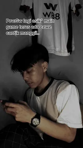Buat cewee yang tadi manggil aku  i love you moga ajh liat video ini hehee.                                                    #TikTokPromote #fypシ #fy #senyumarsenal 