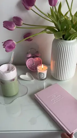 spend a tuesday morning with me! 🍵💘 #SelfCare #wellness #morningroutine #selflove #matchalatter #minivlog #tuesdaydiaries #morningdiaries #wakeupwithme #fyp #foryou #romanticizeyourmornings #skims #chamberlaincoffee #journaling 