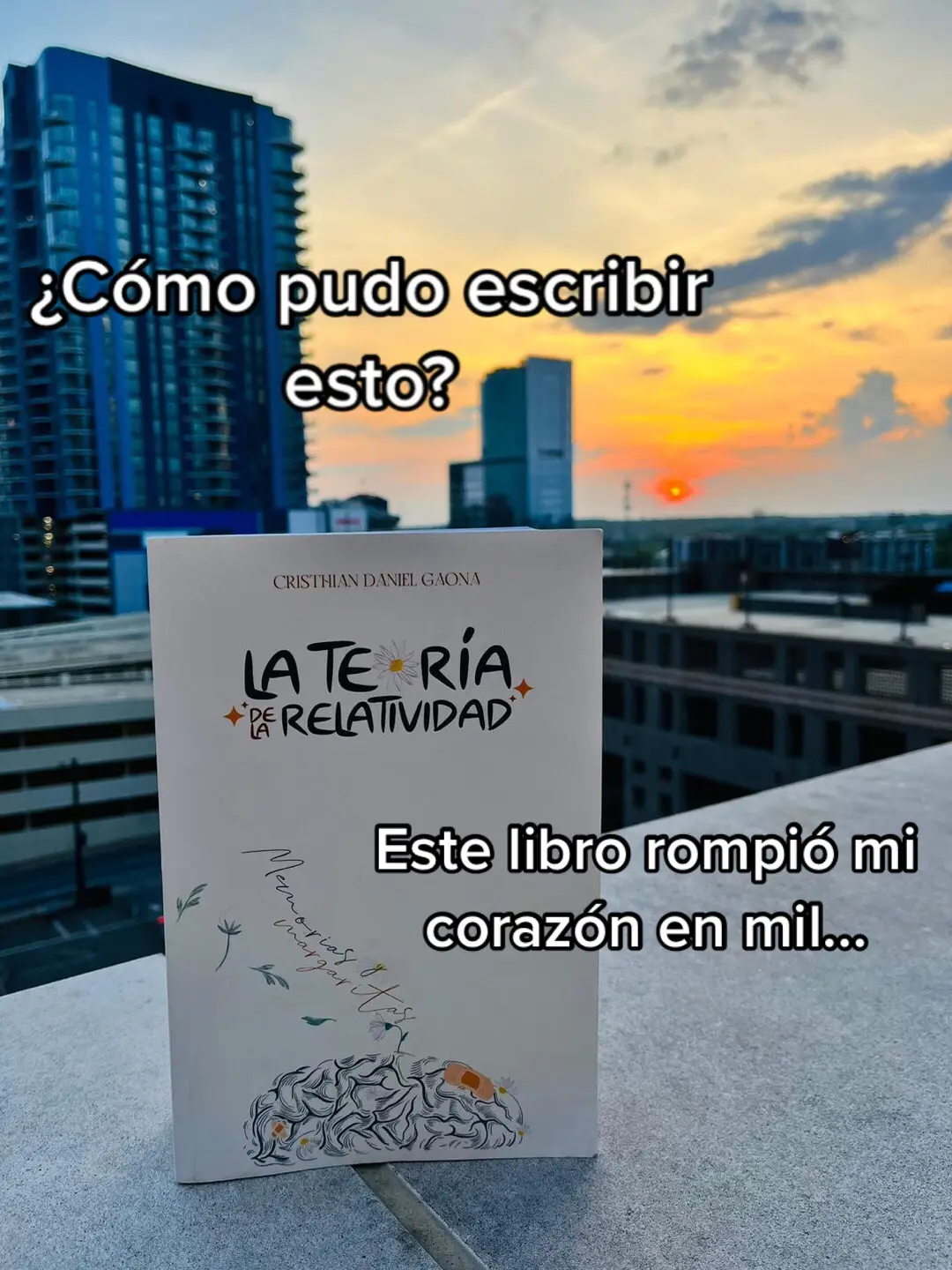 Libro: “La Teoría de la Relatividad, Memorias & Margaritas”  Autor: Cristhian Daniel Gaona.  #fyp #duet #trending #challenge #recomendacionesdelibros #lateoriadelarelatividad #cristhiandanielgaona 