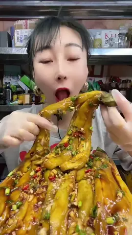 #food #foodvideo #foodtiktok #foodasmr #mukbang #mukbangvideo #diliciousfood #chinesefood #eating #eatingasmr #fyp #trending 