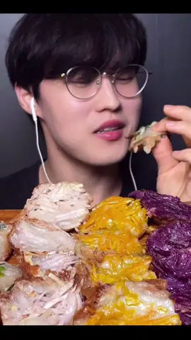 เกาหลีกินขนมครกครั้งแรก งงไปเลย😂😂 #มินยง #คนเกาหลี #ขนมครก #ขนมครกไส้ทะลัก #태국 #태국디저트 #디저트 #먹방 #thailand #thai #dessert #asmr #mukbang 