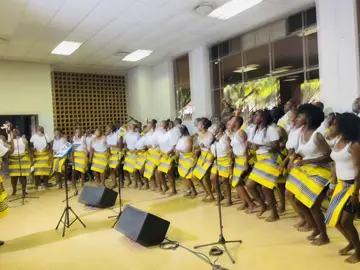 Our beautiful choir being led by one of our Alumni Dr Mercy Masakona Madzivhandila  #SAMA28 #univen #univengraduation #university #thikhithoko #SpotifyWrapped 