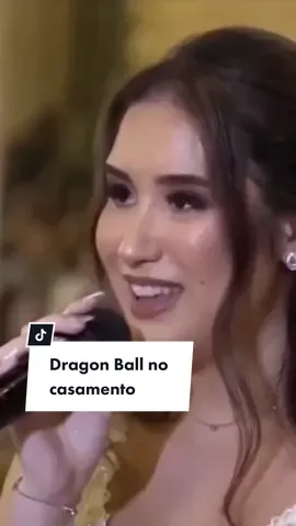 A noivaBianca resolveu surpreender o Henrique na hora dos votos do casamento, cantando a musica “Sorriso Resplandecente” de Dragon Ball para o seu noivo que é apaixonado pelo anime! E eu que também sou fã, amei!!! 😍❤️✨ 👰🏻‍♀️🤵🏻‍♂️: @afbianca e @henriquegor #CentralDaNoiva #Noiva #Noivo #BlogDeNoivas #BlogDeCasamento #Amor #Noivo #DragonBall #Vestido #Votos #VotosdaNoiva #InspiraçãoCN #Wedding #WeddingTikTok #MuitoAmorEnvolvido