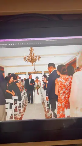 ( IG @starpopstudio ) No iPhones in the shot plz!!!  If you aren’t going to exclude phones during your wedding ceremony, then hopefully you can remove them from your key shots 🔐I used photoshop to edit. I only used the patch tool, brush tool and blur tool. After I brushed on the shoulder and hair I added noise to blend with the rest of the photo  #photoshopmanipulation #photoeditingskills #weddingedit