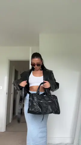 biker chick 😎