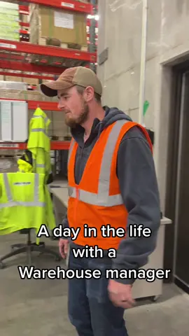 A day in the life with warehouse manager, Mitch! #magnum #transportation #warehouse #forklift #pallet #logistics #truck #drivers #trucking #ltl #ltd 