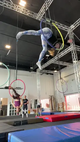 new drop!!! gotta work in my entry though🌟#aerialist #lyrahoop #circusbaby 