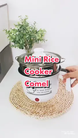 Ringan, kecik dan comel je. Cepat panas, mudah nak digunakan. Kalau nak goreng, kukus or rebus pun boleh. Nak buat steamboat or hotpot pun boleh juga. Sesuai untuk 2 orang makan.  #minielectrichotpot #portableminicooker #electricminimultifunctioncooker #miniricecooker #periuknasiviral #periuknasi #goodthingtoshare #barangrumahtangga #kitchenwaremalaysia #racuntiktokshop #usefulthings #minicookermurah #alatrumahtangga #tiktokshop #household #goodthing 