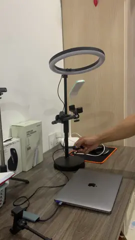 Gậy livestream để bàn kèm đèn💡💡#banhangtiktokshop #viral 