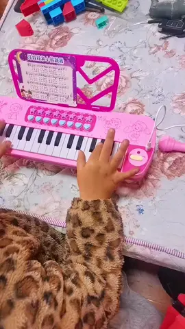 Đàn piano kèm mic cho bé tập làm ca sĩ đảm bảo bé mê hơn cả tivi luôn #danpianokemmic #xuhuongtiktok #trend #thinhhanhtiktok 