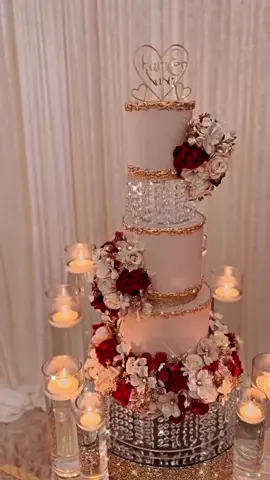 So Elegant.. #cupcakerbradford #cupcaker #foryoupage #cake #fyp #tiktok #tiktoks #cakesetup #fashion #crystal #bling #sparkles #weddingcakes #bradford #bradfordcakes #bradfordbaker #cakedecorating 