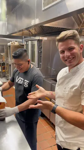 😩😼🤦🤷🏼‍♂️👨‍🍳🍳 Why does this keep happening?  #chef #restaurant #cook #food #Foodie #funny #comedy #comedycentral #fail #blooper #usa #kosher #tasty #munchies #laugh #argentina #kosher #trend #cheflife #culianry #yum
