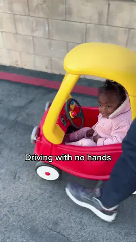 The girl has skills. #familyvloggers #familyvolg #kidscar #kiddriver #toddlersoftiktok 