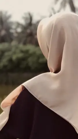 kurang pas.. #CapCut #StoryHijrahMuslim #StoryIslami #HijabStyleOutfit #perempuanmuslimah #editvideoestetik #arabic 