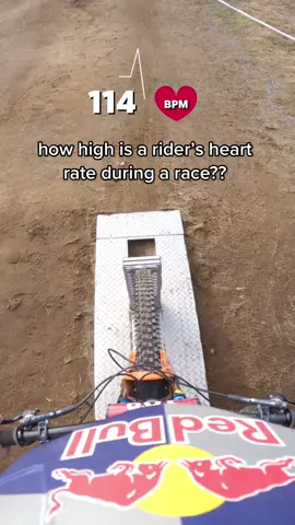 watch this and tell us your heart isn't pumping, too 😏 #redbull #givesyouwiiings #crankworx #bike #bikelife #pumptrack #race #mtb 