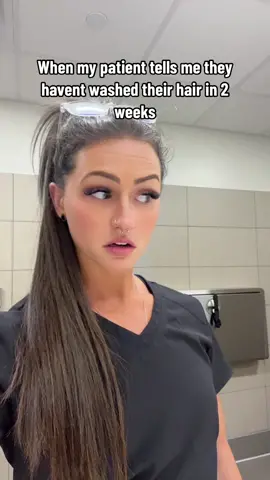 Im lucky if i get around to washing it once a week #nursesoftiktok #nursetok #hairtok #hairextensions #dryshampoo #messytok #dirtygirlaesthetic #ernurse #medsurgnurse #healthcarehumor 
