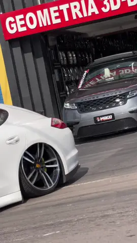 Não que eu vá, mais hoje é aonde!?🍯🔥 . . . . . . . #velar #porsche #panamera #evoque #rebaixados #carros #beleza #natureza #arte  @Carros Baixos BQMG 