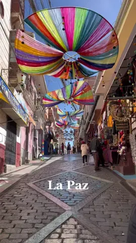 Episode 1 | 6sec in La Paz 🇧🇴  #bolivia #visitbolivia #lapaz #beautifuldestinations #traveltiktok #fyp