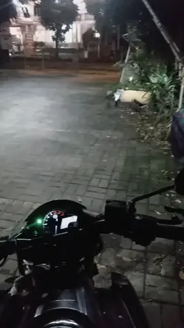 tiada hari selain kerja☺️#motorvlog #motovlogger #cinematicmotor #healingnaikmotor #motorcycle #motovlog #slowvibes #bikerboyz #motormotoran #motormatic #cinematicvideomotor #vixion #vixionroadrace 