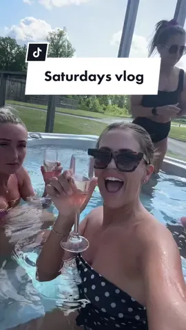 Spend the weekend with us ☀️ #besties #weekend #girlstrip #fyp 