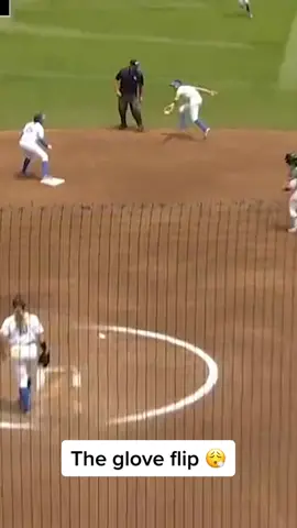 #Duke softball’s Aminah Vega was showing off the #skills 😳 #softball #ncaa 