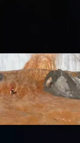 Cachoeira- Vermelha -Misteriosa -na-Antartida #cachoeira #misteriosa #vermelho #antartida 