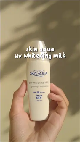 ini cocok bgt untuk pelajar,dan ini pelindungannya udah maksimal yaa!!!but buat yang breakout sm jerawat nya meradang jgn duluu yaa soalnya spf nya tinggi #CapCut #skinaqua #sunscreen #rekomendasisuncreen #skinaquauvwhiteningmilk #spf50pa➕➕➕➕ #fyp 